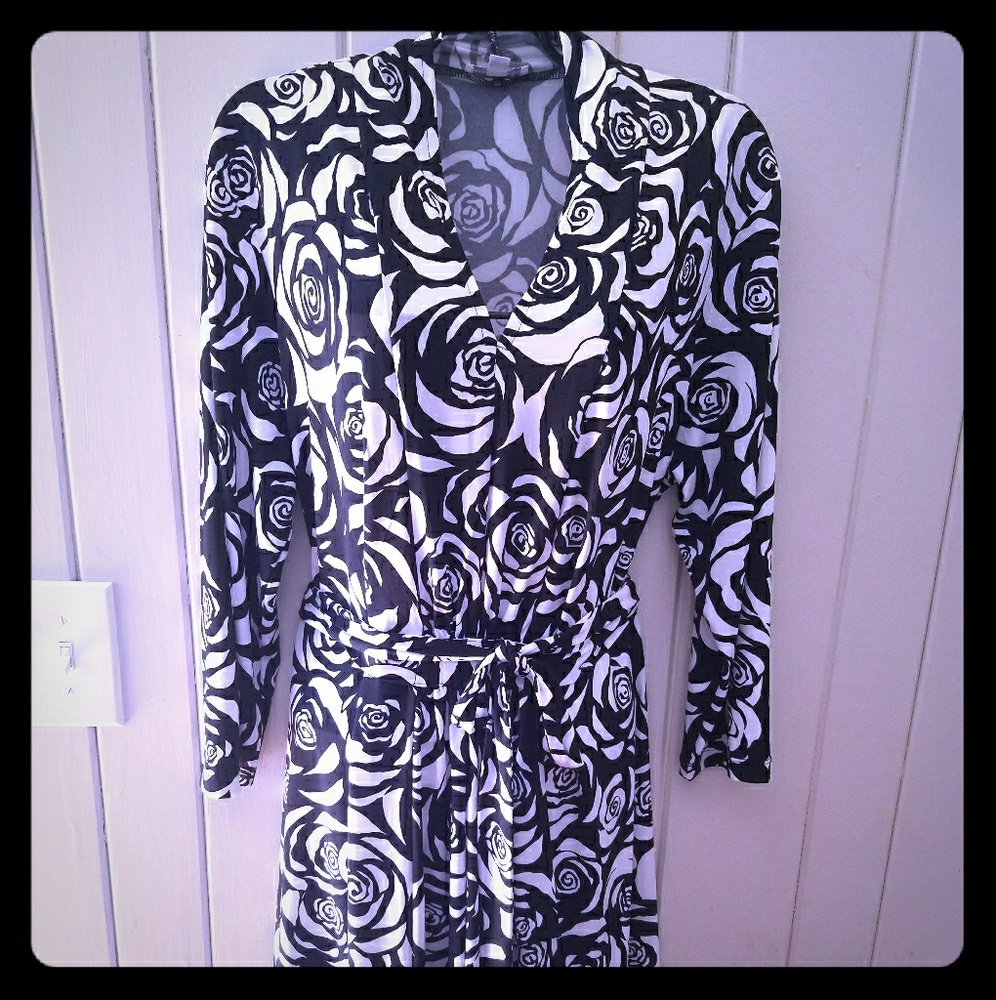 Charming Charlie Black & white dress